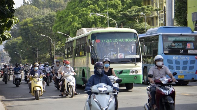 TP. Hồ Chí Minh: Xe buýt tăng tần suất hoạt động, điều chỉnh giờ phù hợp với hoạt động sân bay (12/1/2023)